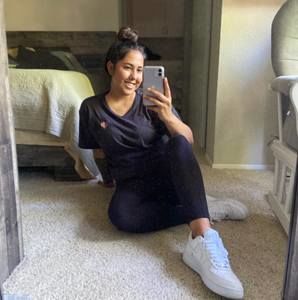 Meet your Posher, Mercedes